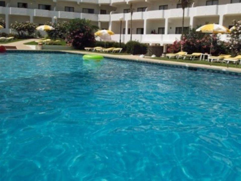 Apartamentos Alvaflor Quarteira Luaran gambar